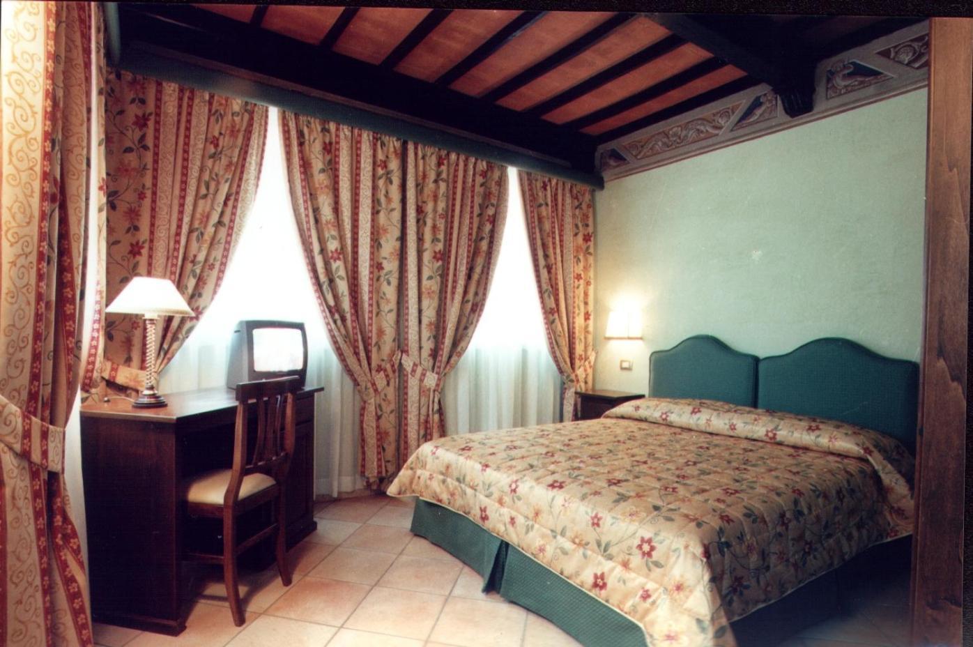 Villa Le Camelie Siena Zewnętrze zdjęcie