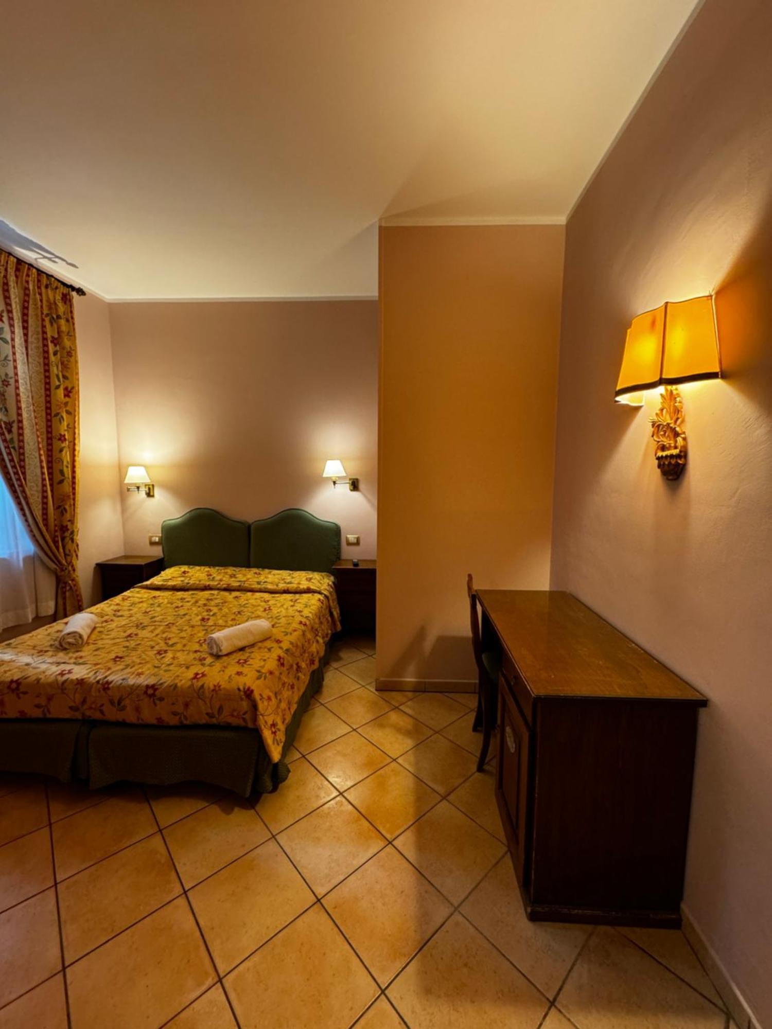 Villa Le Camelie Siena Zewnętrze zdjęcie