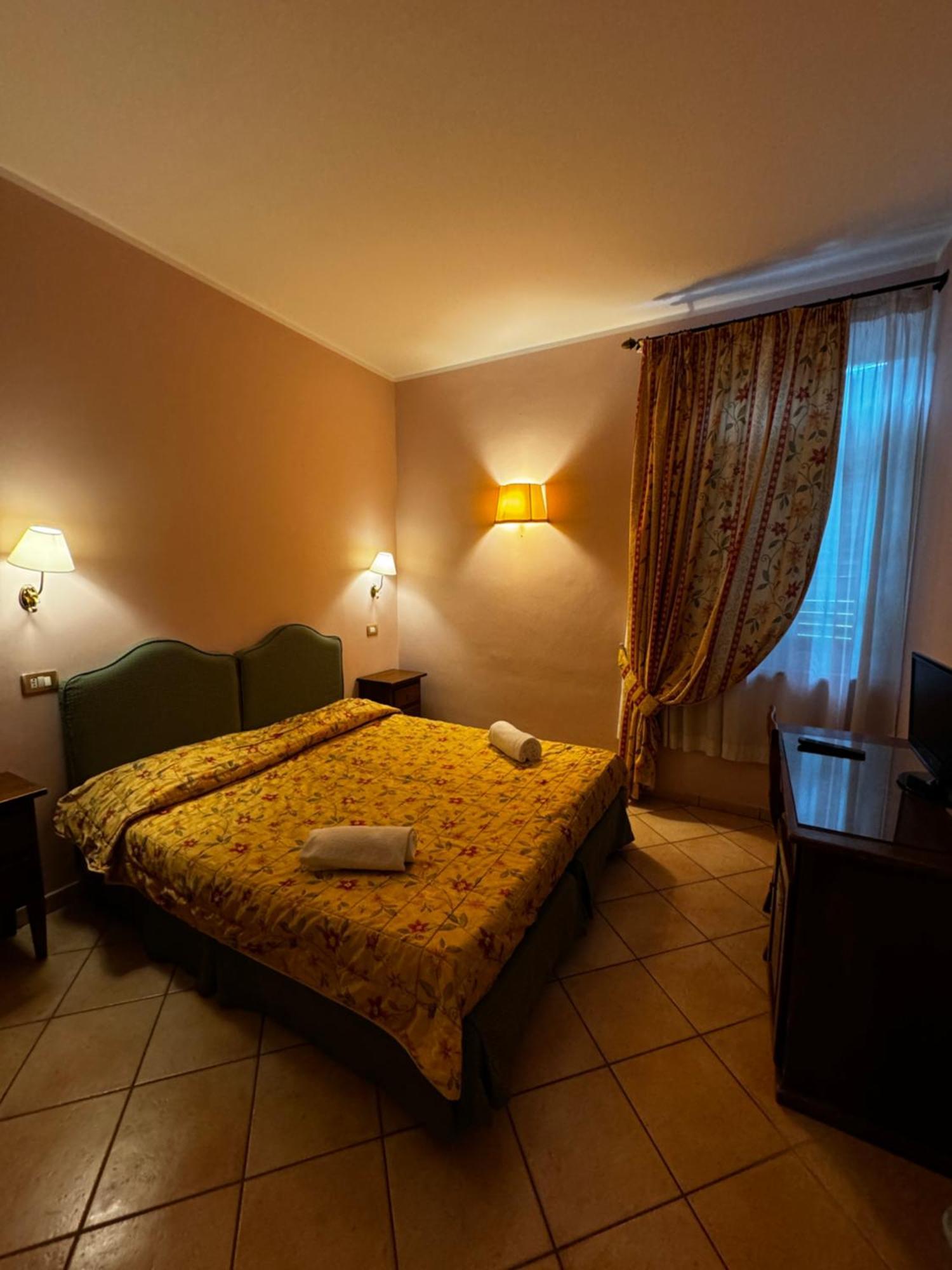 Villa Le Camelie Siena Zewnętrze zdjęcie