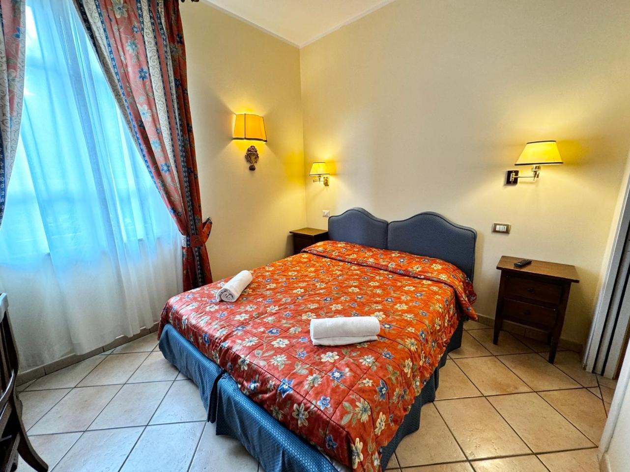 Villa Le Camelie Siena Zewnętrze zdjęcie